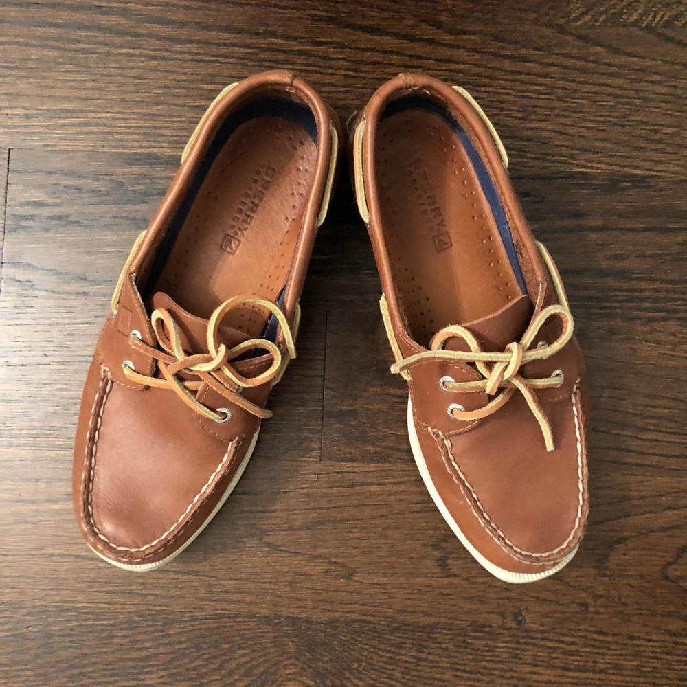 Women’s Sperry Top Sider boat shoes